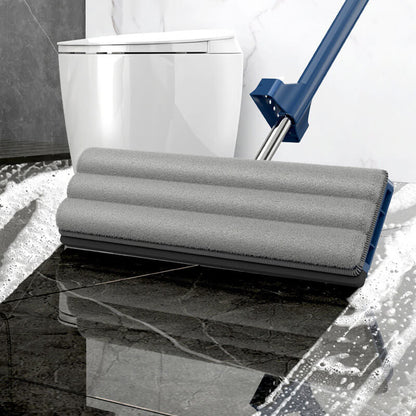 Hands-Free Flat Mop | Clean your floors without touching dirty water – reusable microfiber pads included